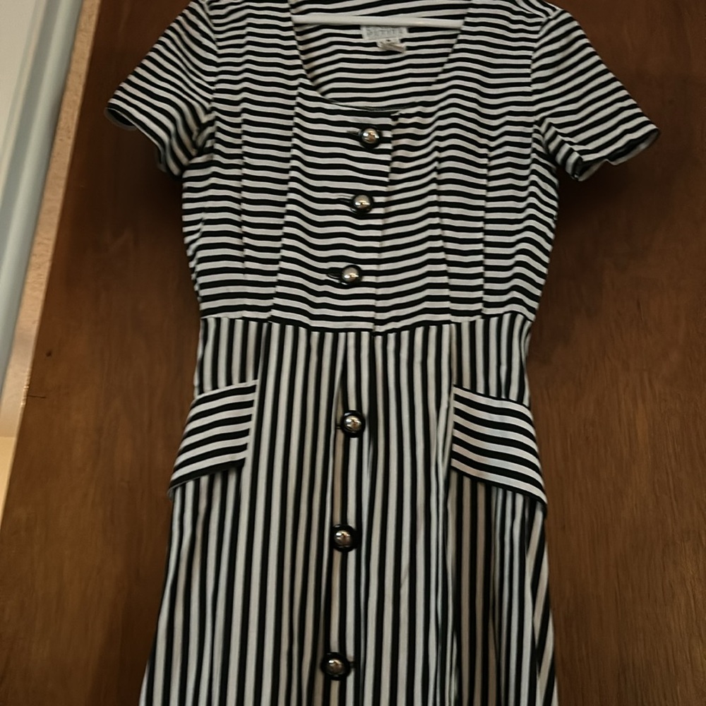 Classic black and white button down ALine dress
